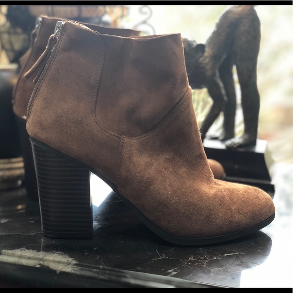 BRASH Booties with Zipper - Picture 2 of 7